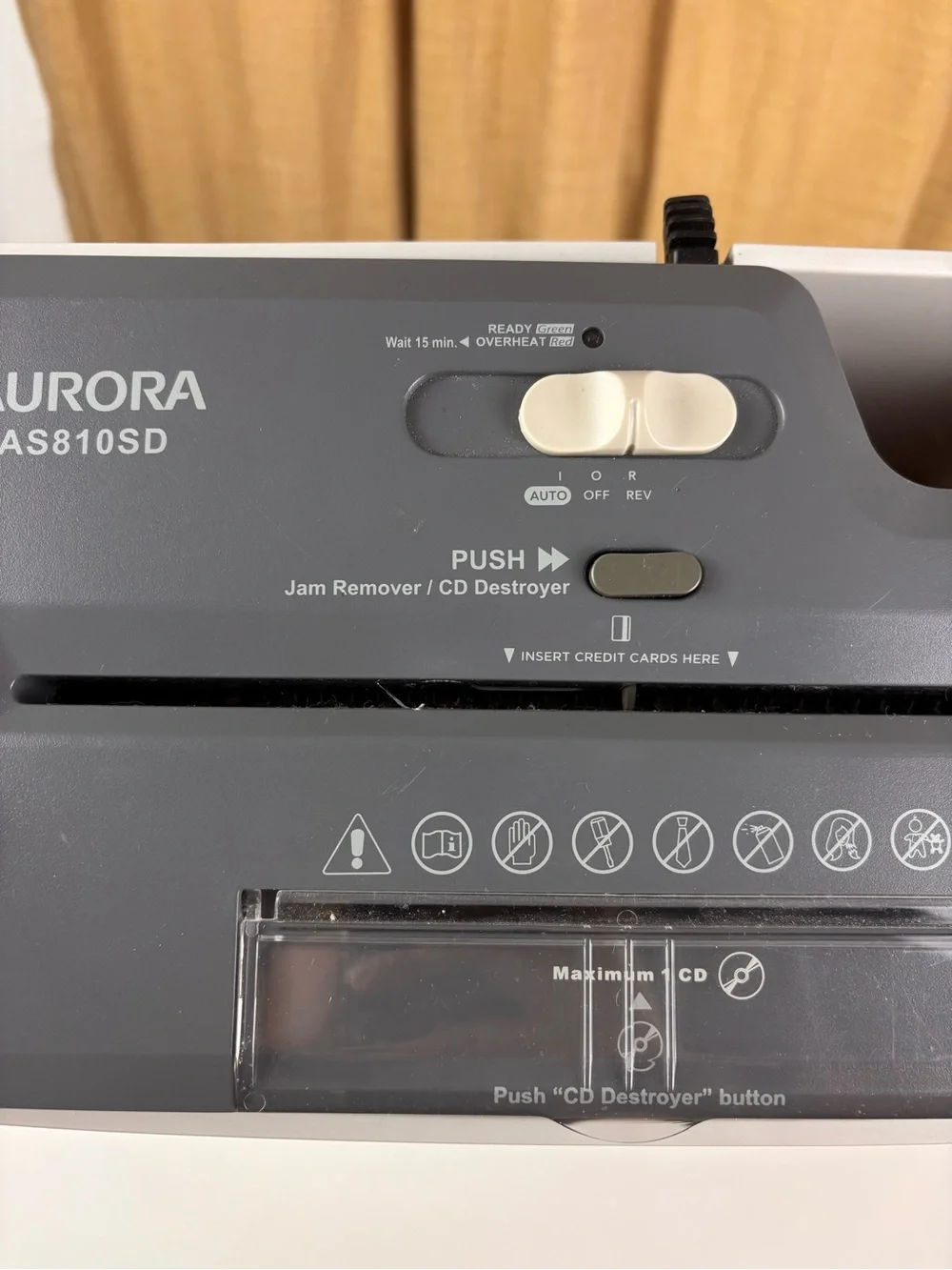 Aurora AS810SD 8-Sheet Strip-Cut Paper, CD and Credit Card Shredder Basket